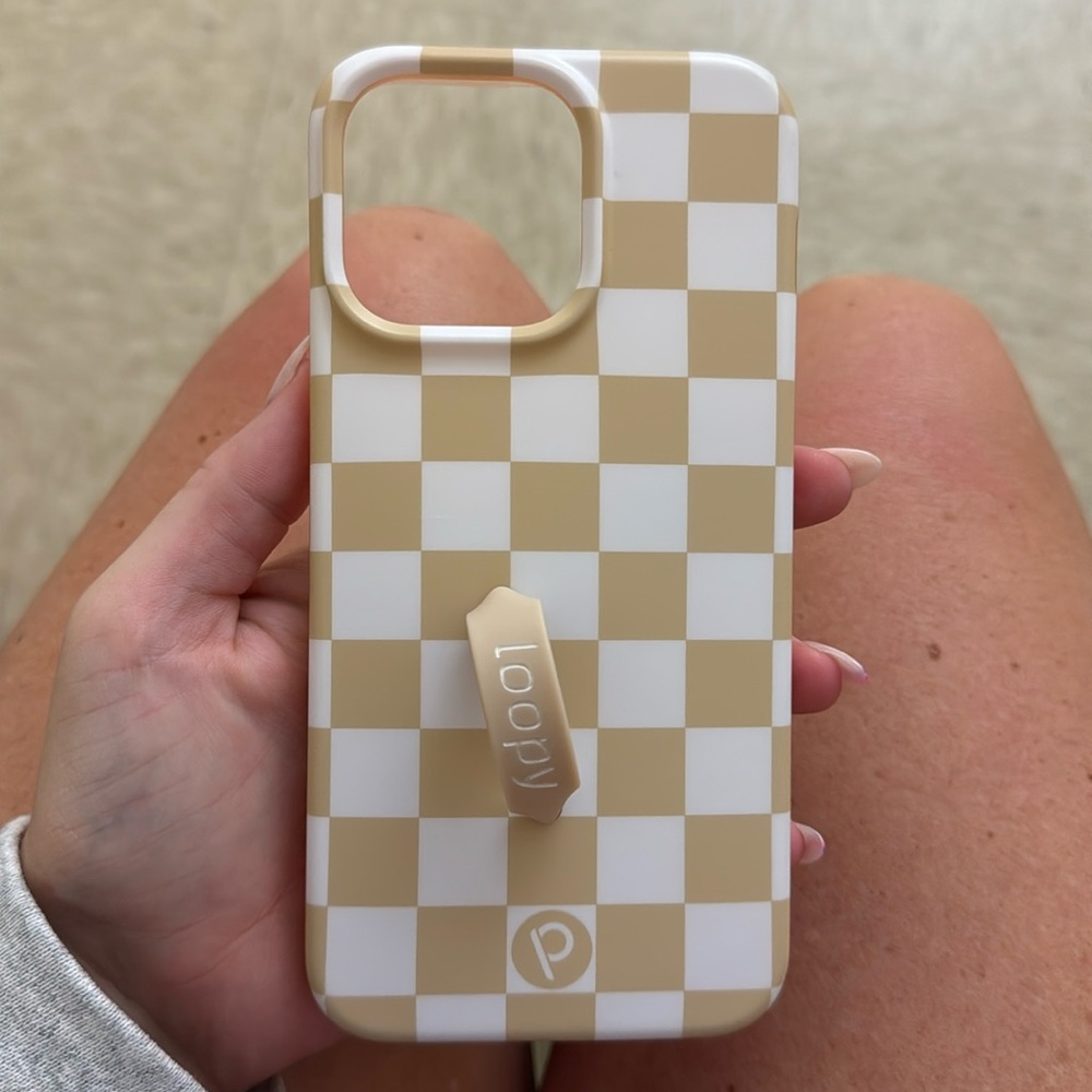 iphone 15 pro max loopy case